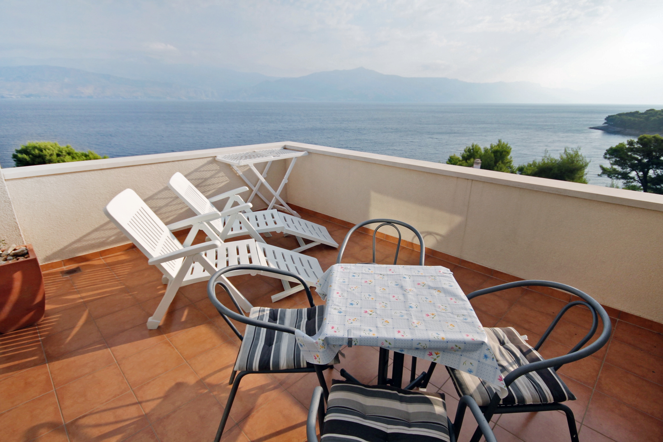 One bedroom apartment with terrace and sea view Postira, Brač (A-3244-a) One bedroom apartment with terrace and sea view Postira, Brač (A-3244-a)