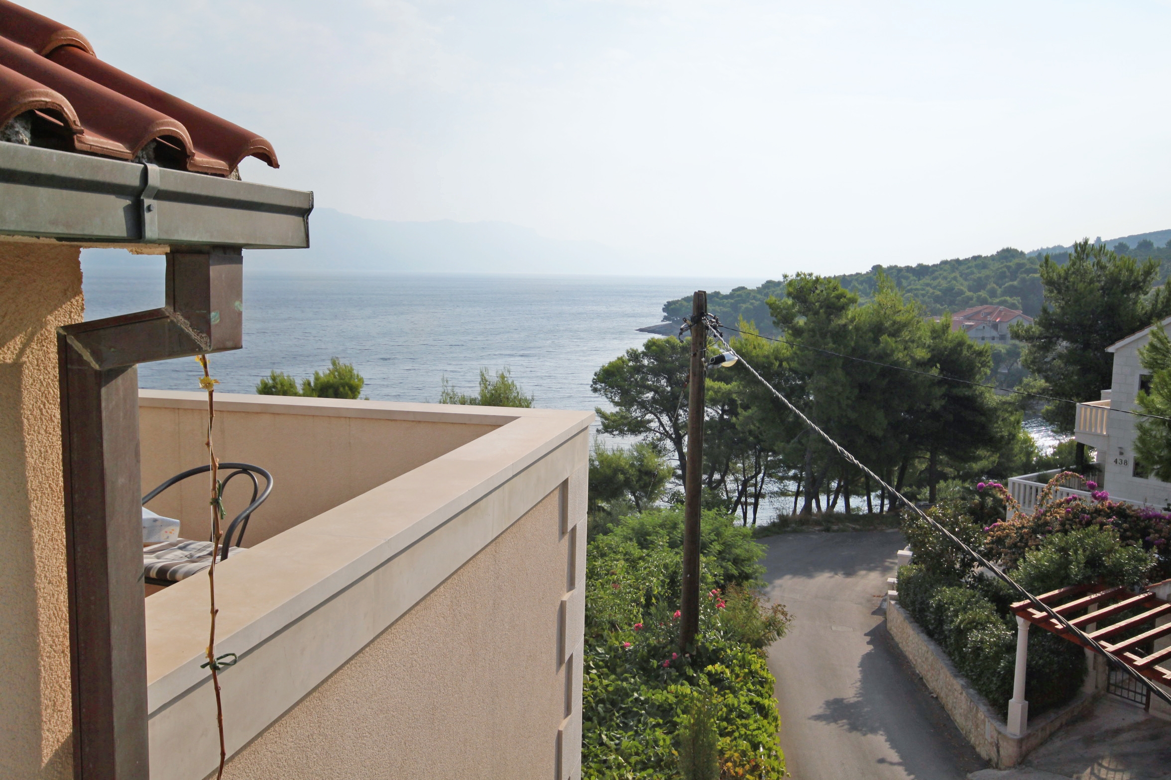 One bedroom apartment with terrace and sea view Postira, Brač  A-b