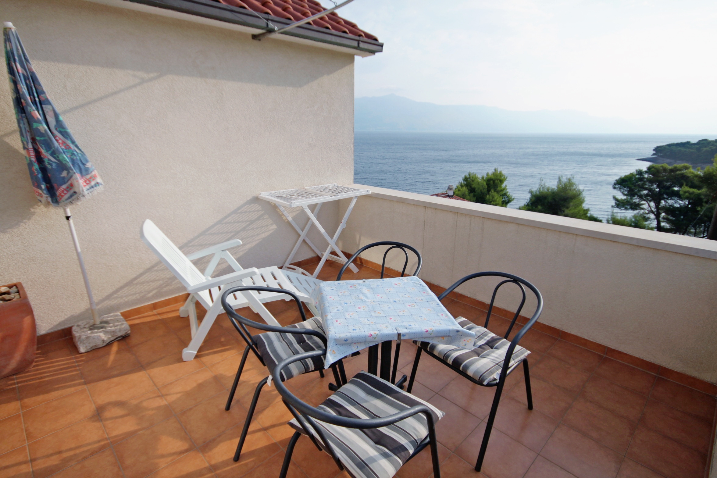 One bedroom apartment with terrace and sea view Postira, Brač (A-3244-b) One bedroom apartment with terrace and sea view Postira, Brač (A-3244-b)