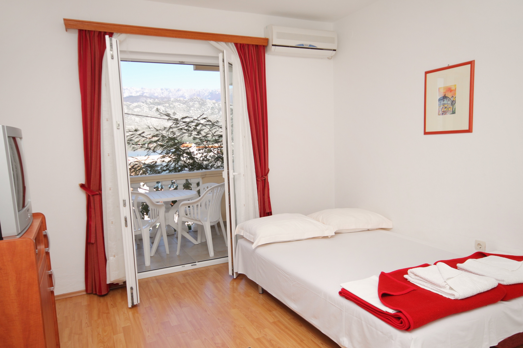 One bedroom apartment with terrace and sea view Vinjerac, Zadar (A-3248-a) One bedroom apartment with terrace and sea view Vinjerac, Zadar (A-3248-a)