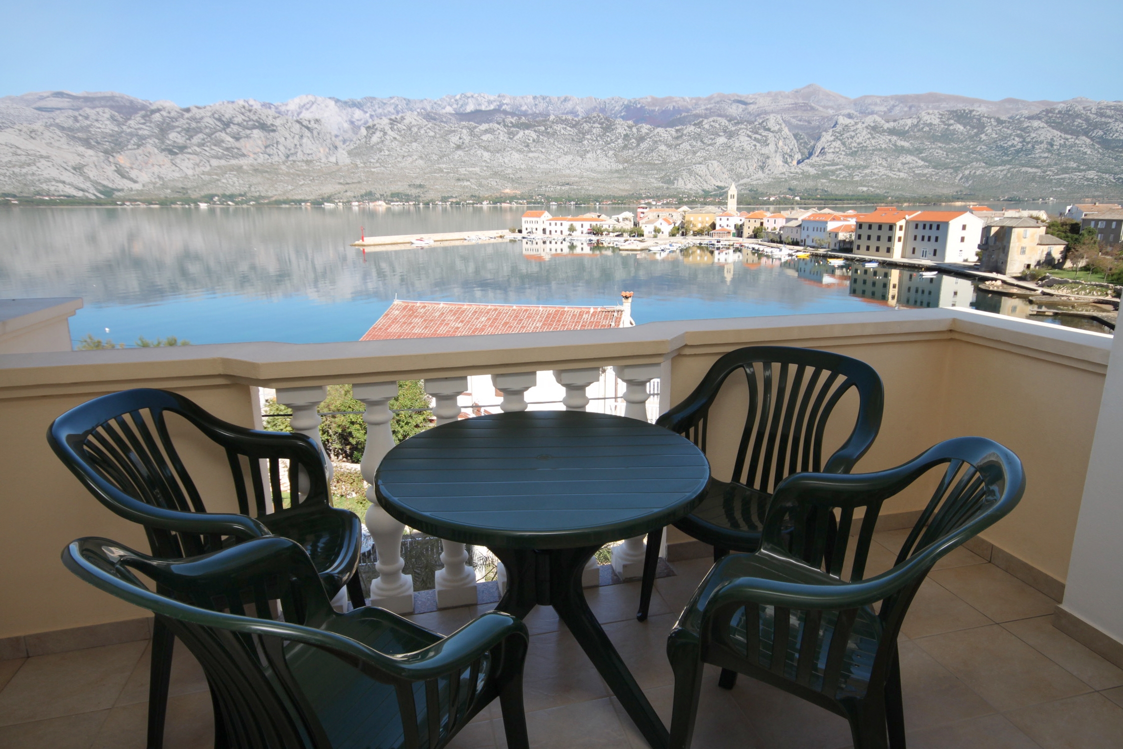 Studio apartman s terasom i pogledom na more Vinjerac, Zadar  AS-a