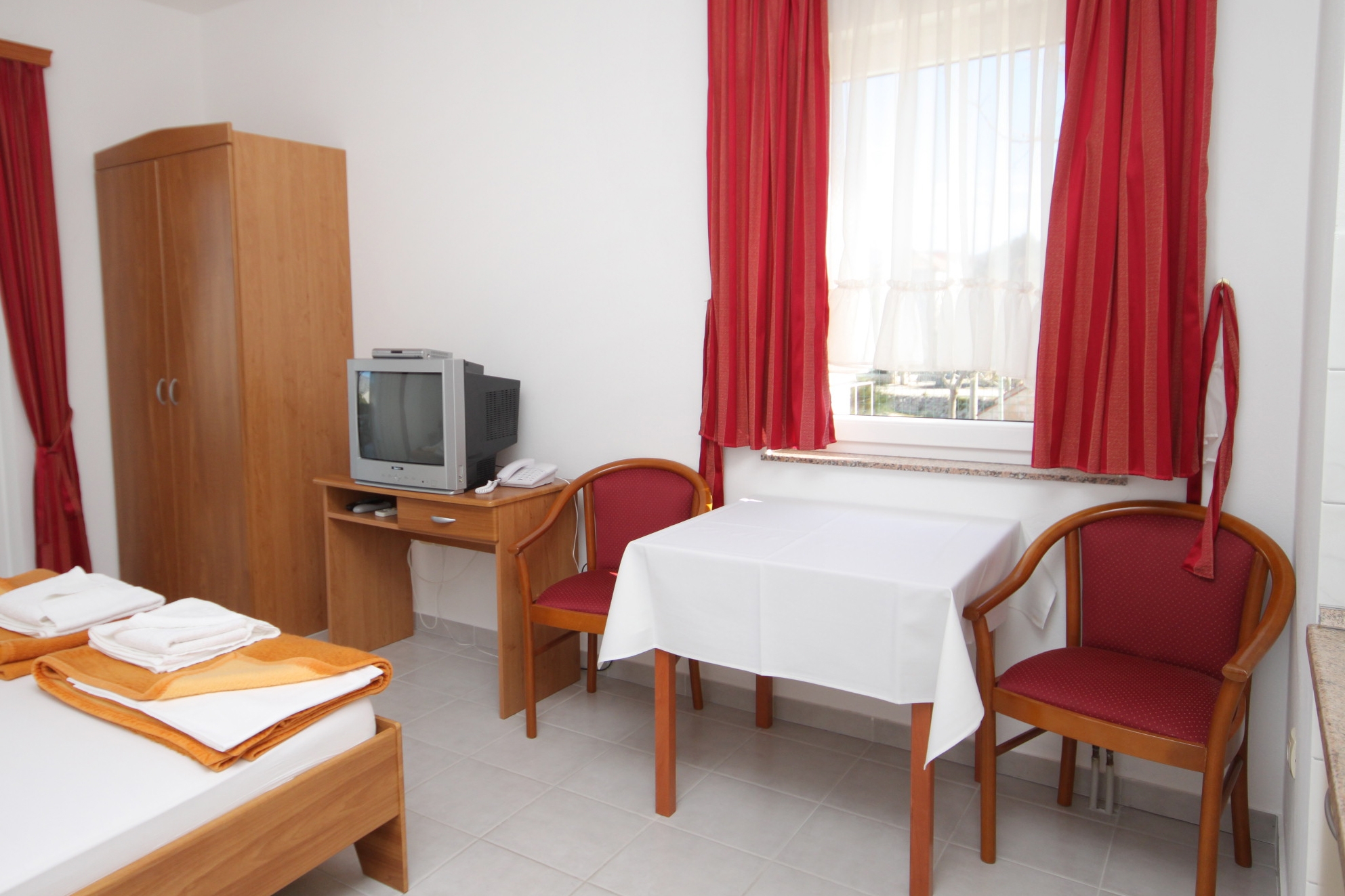 Studio flat with terrace and sea view Vinjerac, Zadar (AS-3248-c)