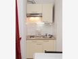 Vinjerac, Kitchen in the studio-apartment, (pet friendly) and WiFi.