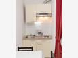 Vinjerac, Kitchen in the studio-apartment, (pet friendly) and WiFi.