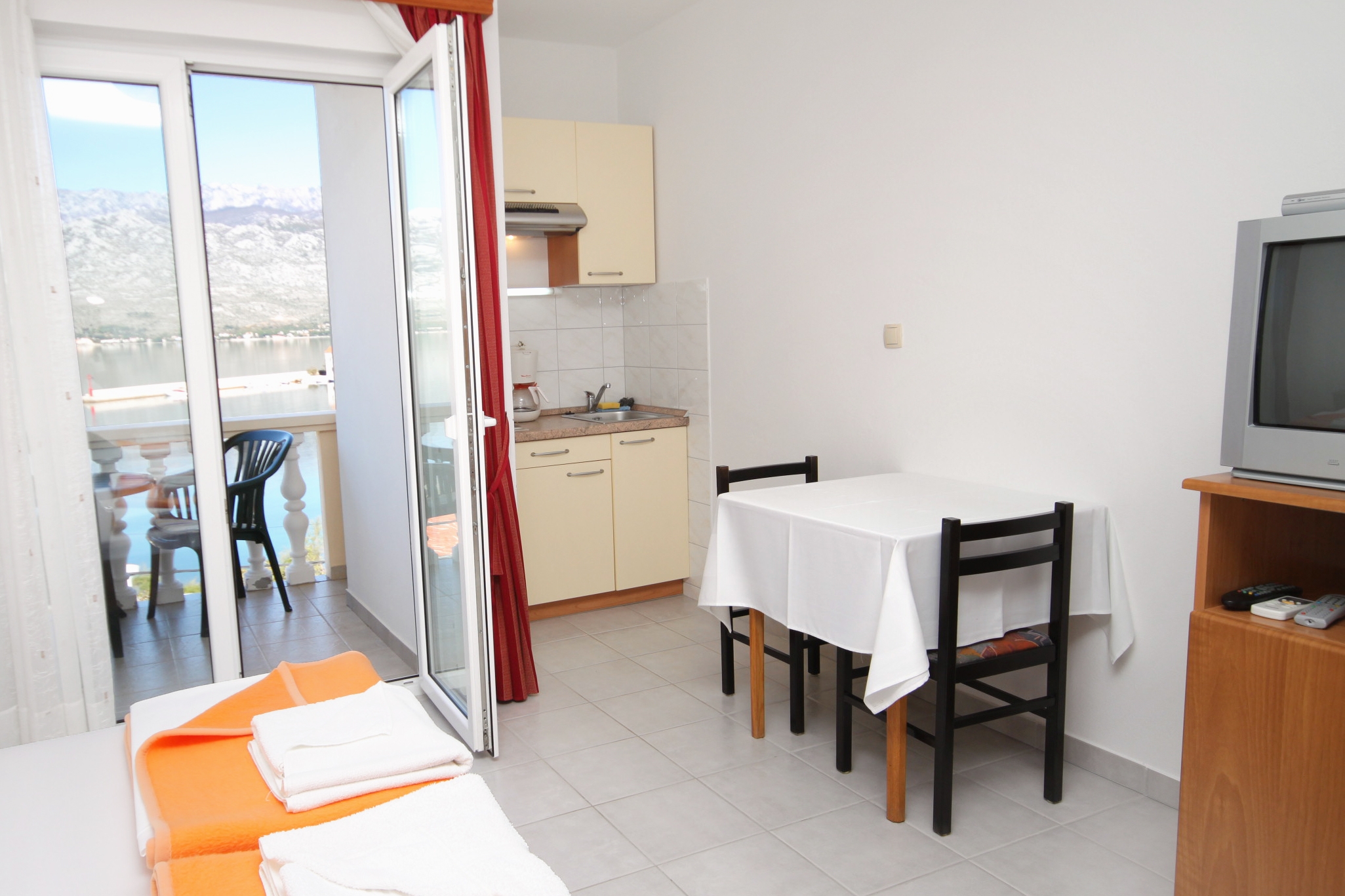 Studio flat with terrace and sea view Vinjerac, Zadar (AS-3248-k)