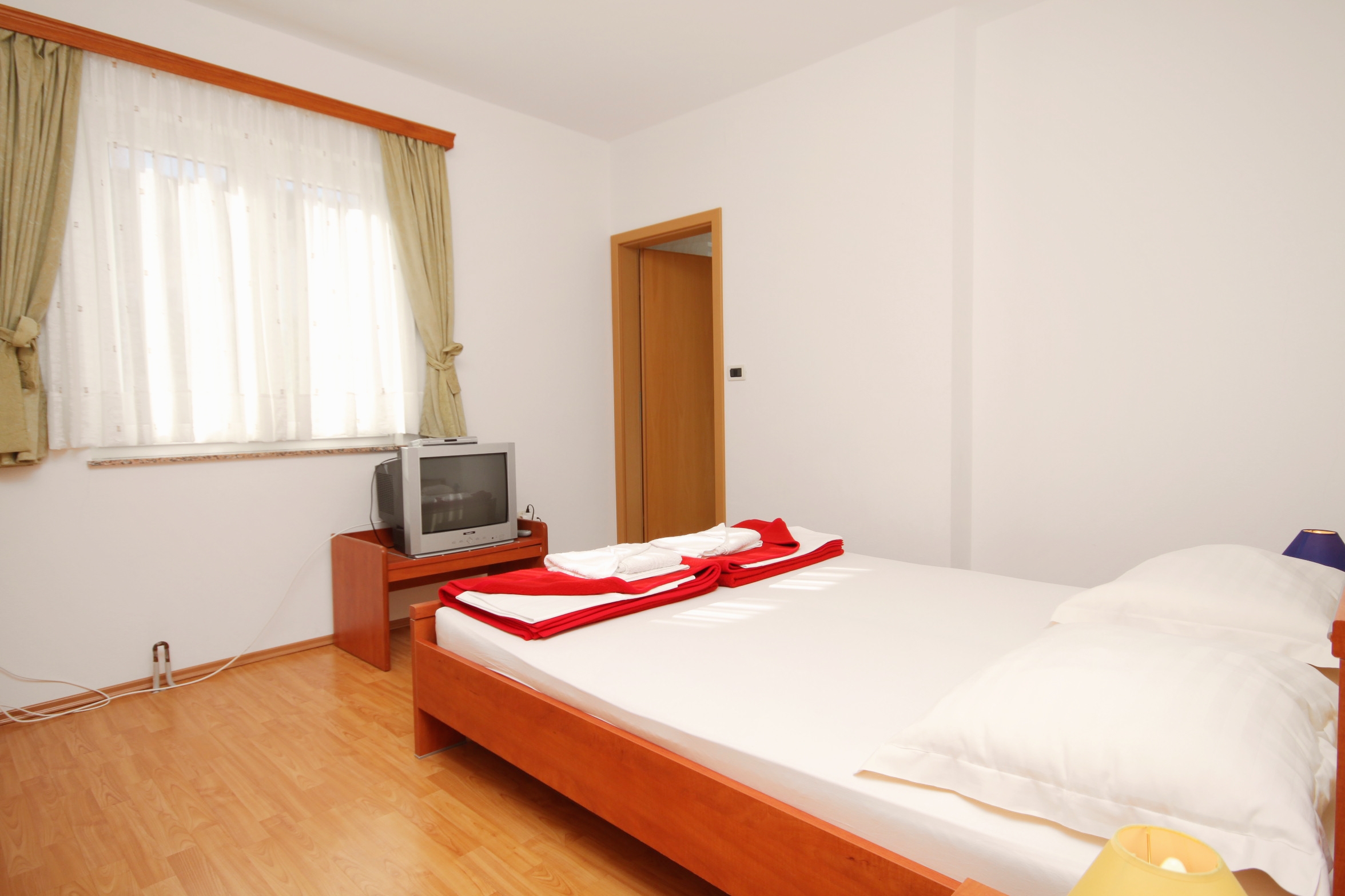 Room with air-conditioning Vinjerac, Zadar (S-3248-b)