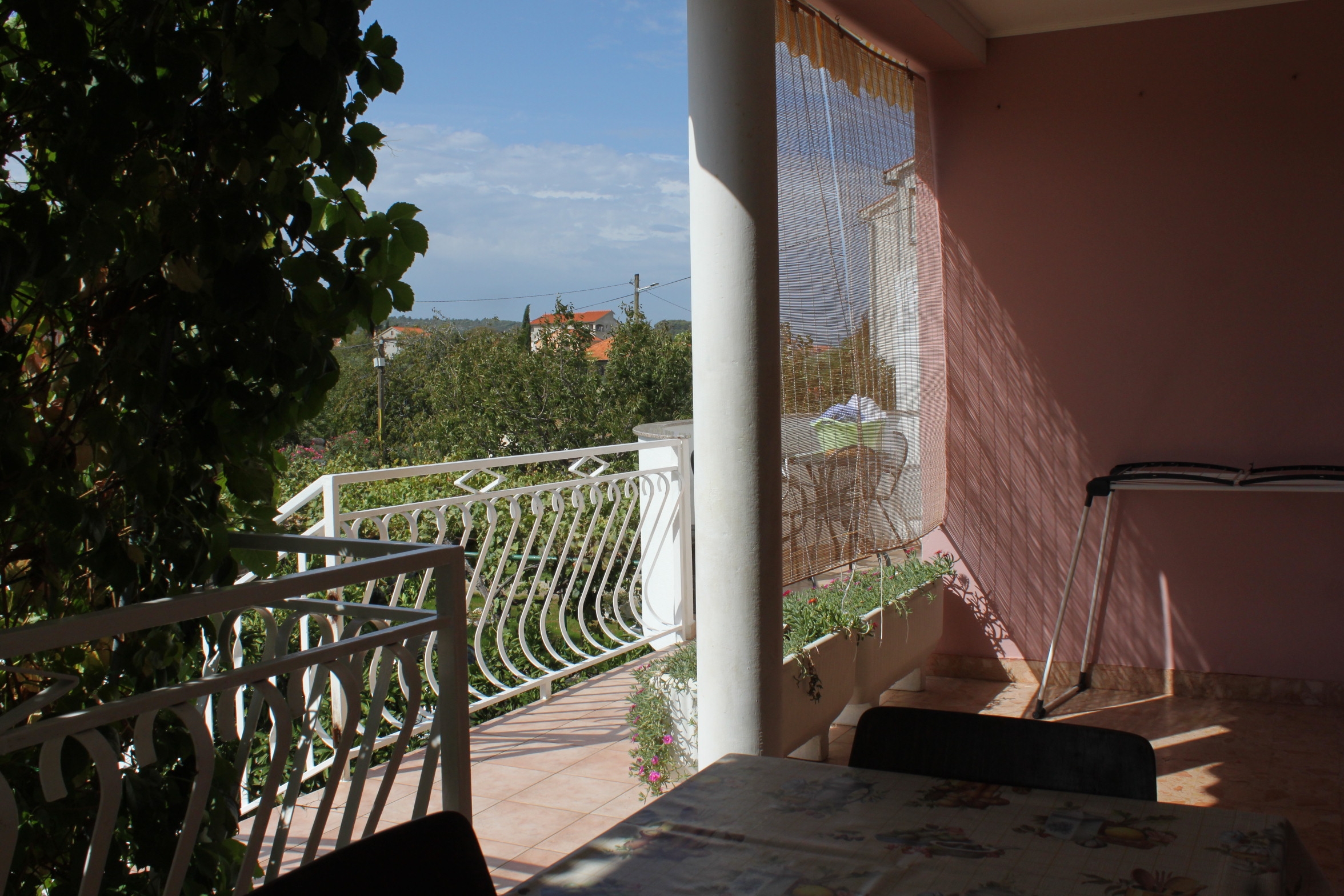 Two bedroom apartment near beach Neviđane, Pašman  A-b
