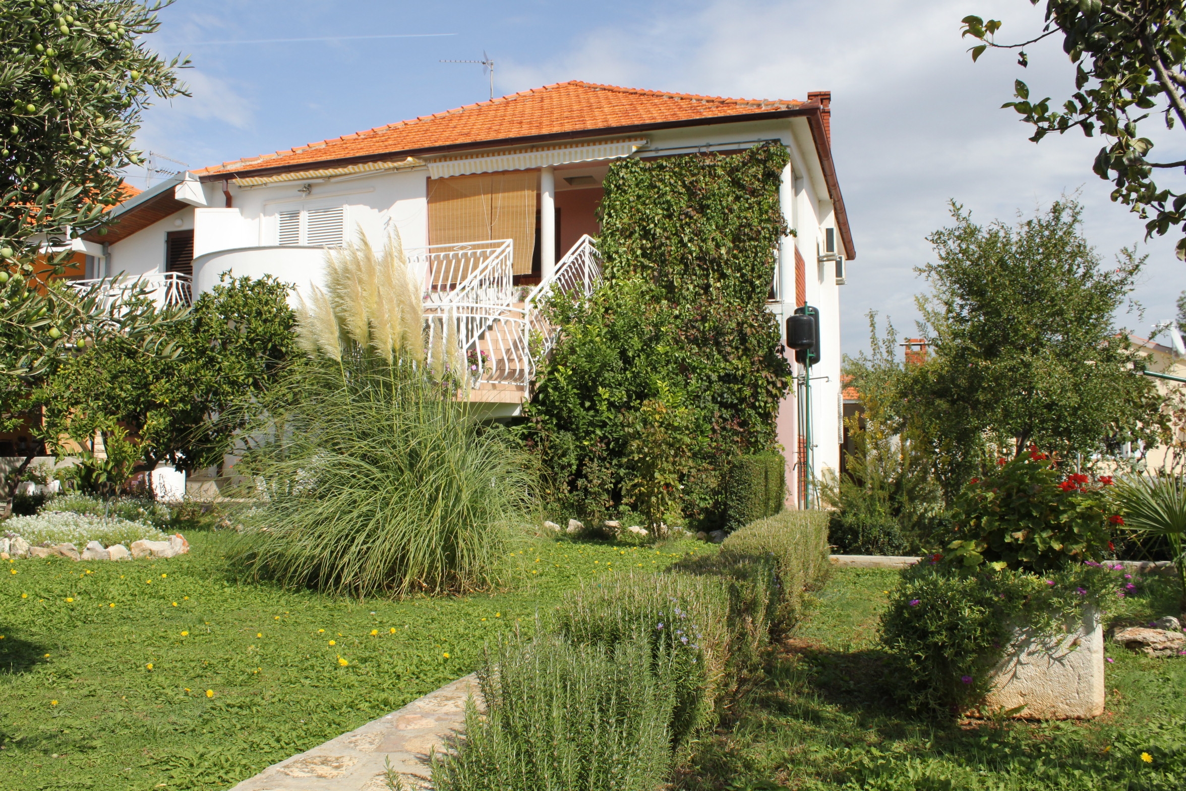 Two bedroom apartment near beach Neviđane, Pašman (A-325-b) Two bedroom apartment near beach Neviđane, Pašman (A-325-b)