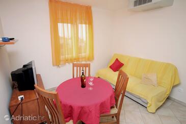 Dining room Zadar - Diklo, Dining room in the apartment, dostupna klima.