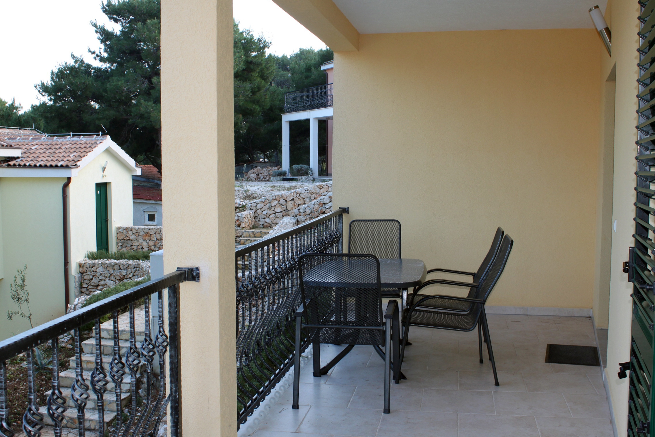 Two bedroom apartment near beach Rogoznica (A-3262-b) Two bedroom apartment near beach Rogoznica (A-3262-b)