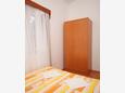 Rogoznica, Bedroom 2 in the apartment, (pet friendly) and WiFi.