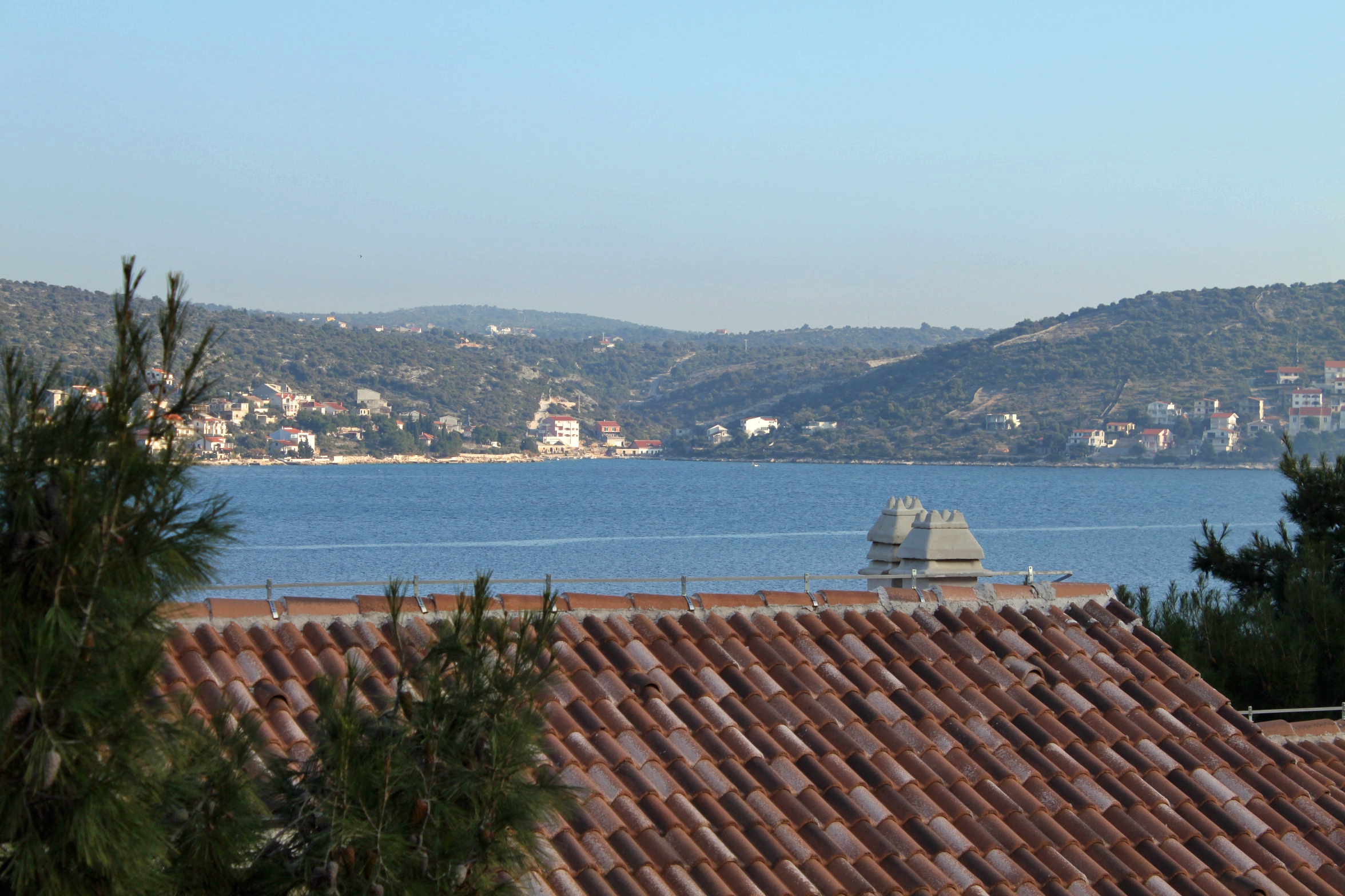 Two bedroom apartment near beach Rogoznica  A-c