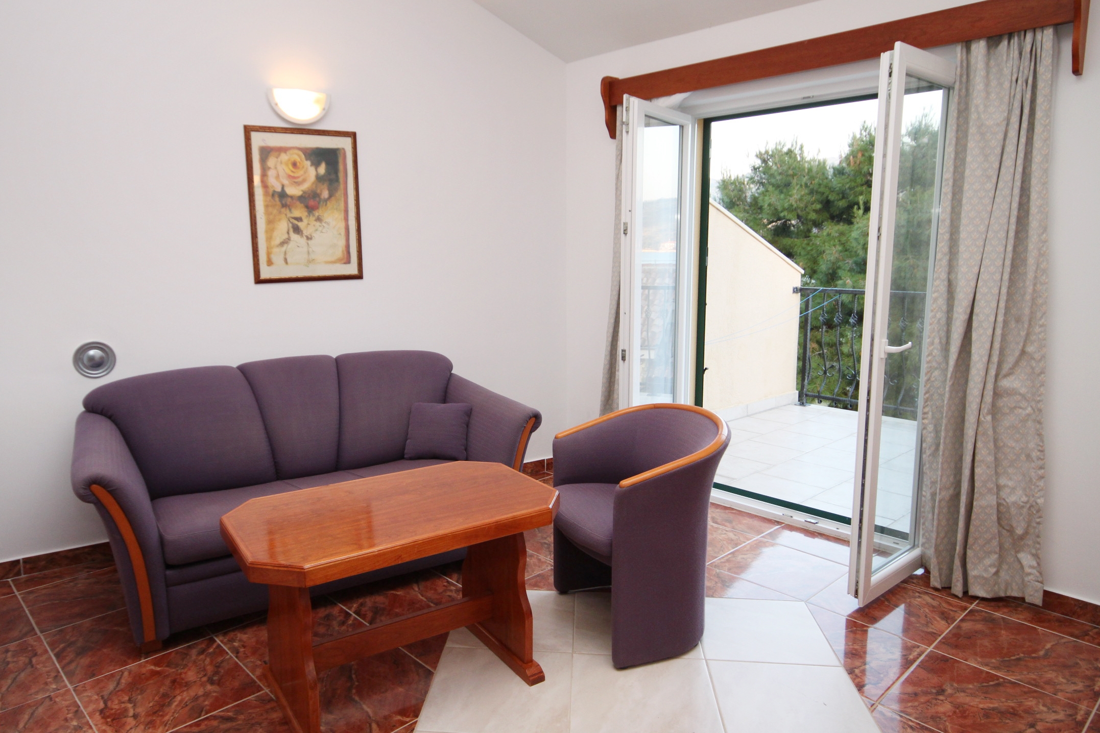 One bedroom apartment near beach Rogoznica (A-3262-d)