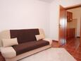 Rogoznica, Living room 2 in the apartment, (pet friendly) and WiFi.