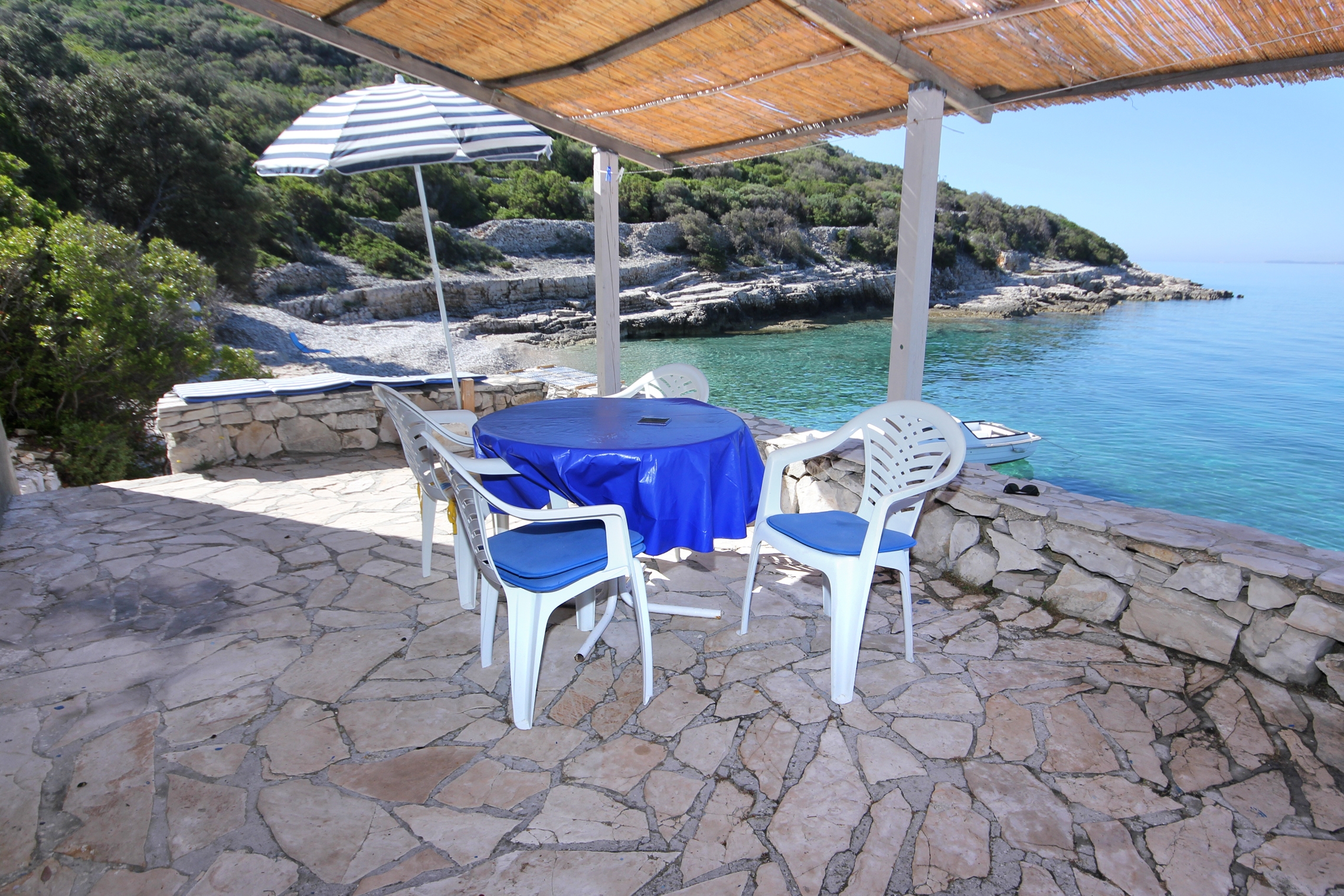 One bedroom house near beach Cove Vinodarska, Lošinj  K