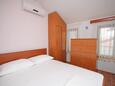 Rogoznica, Dormitorio in the room, air condition available, (pet friendly) y WiFi.