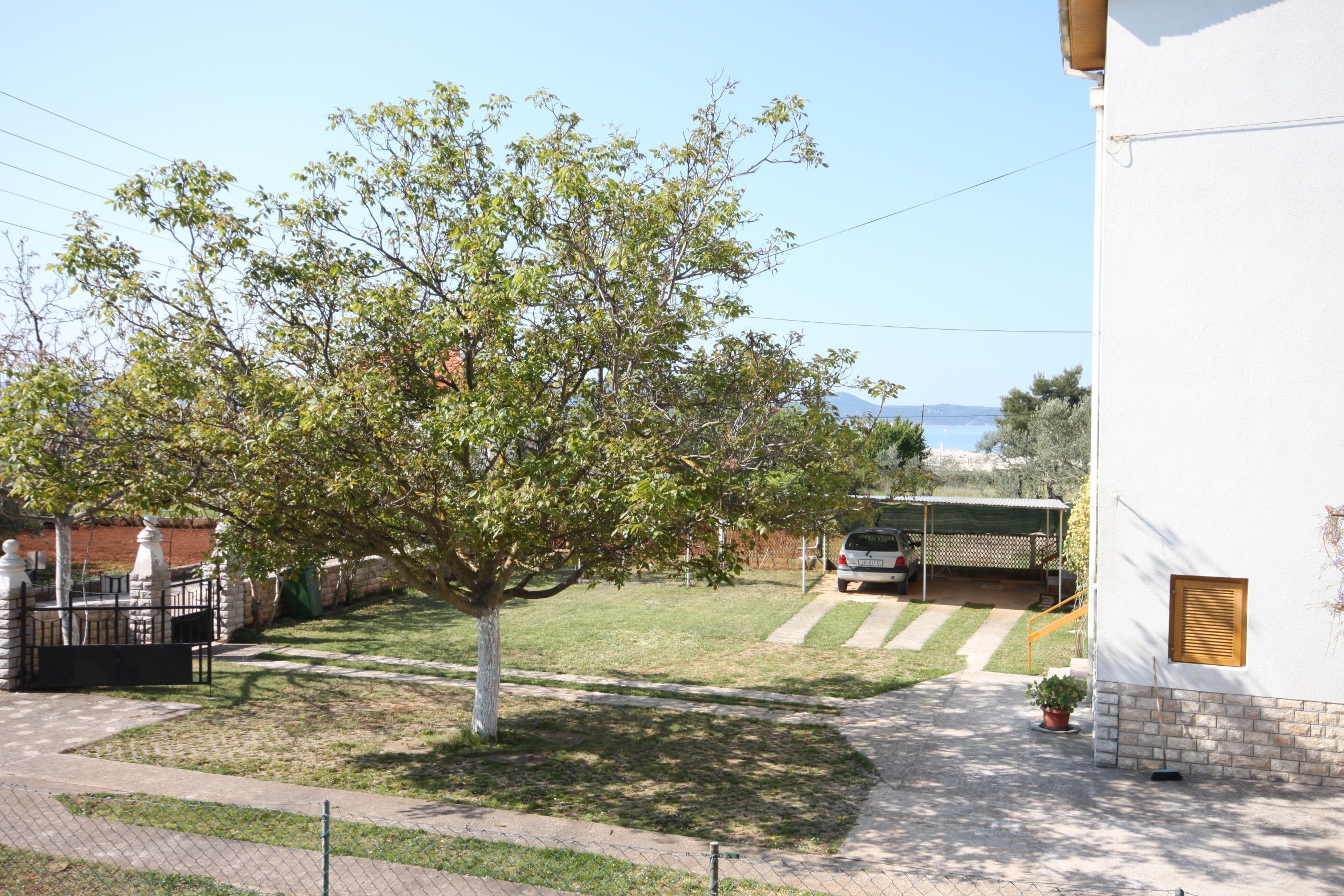 Three bedroom apartment with terrace and sea view Sukošan, Zadar  A-b