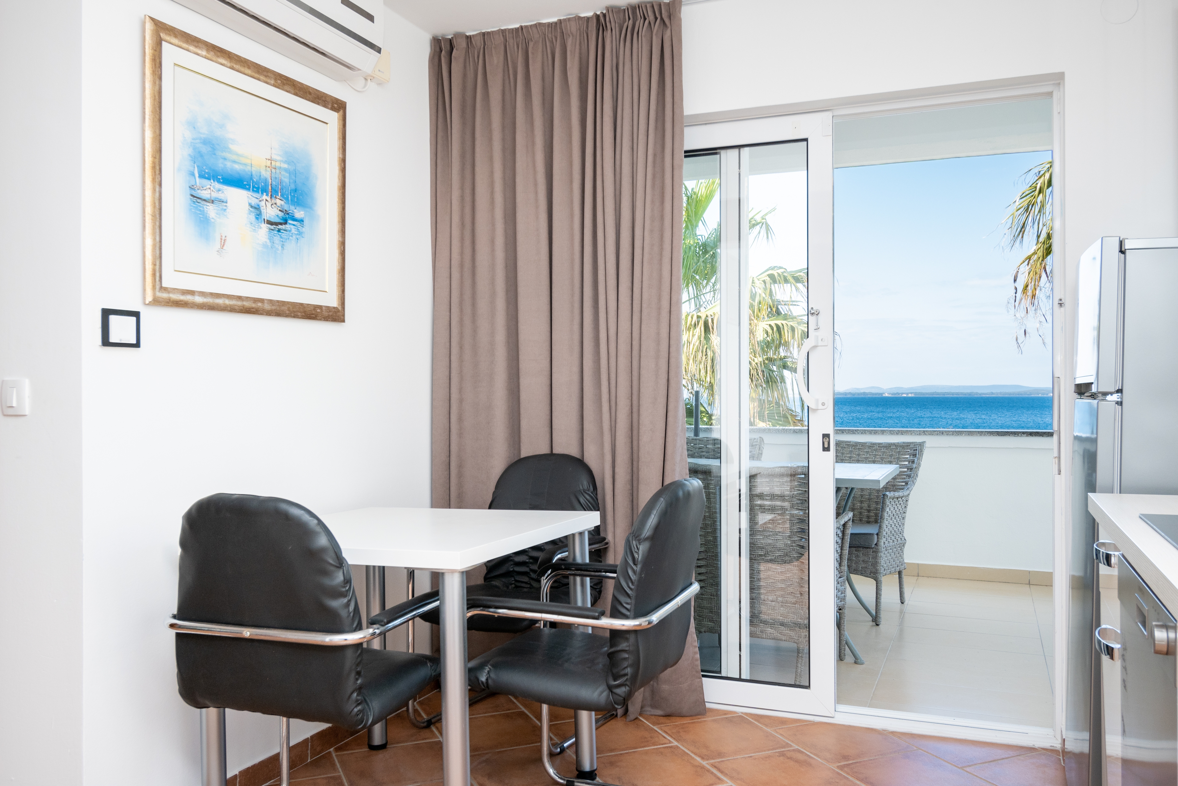 Two bedroom apartment near beach Petrčane, Zadar  A-a