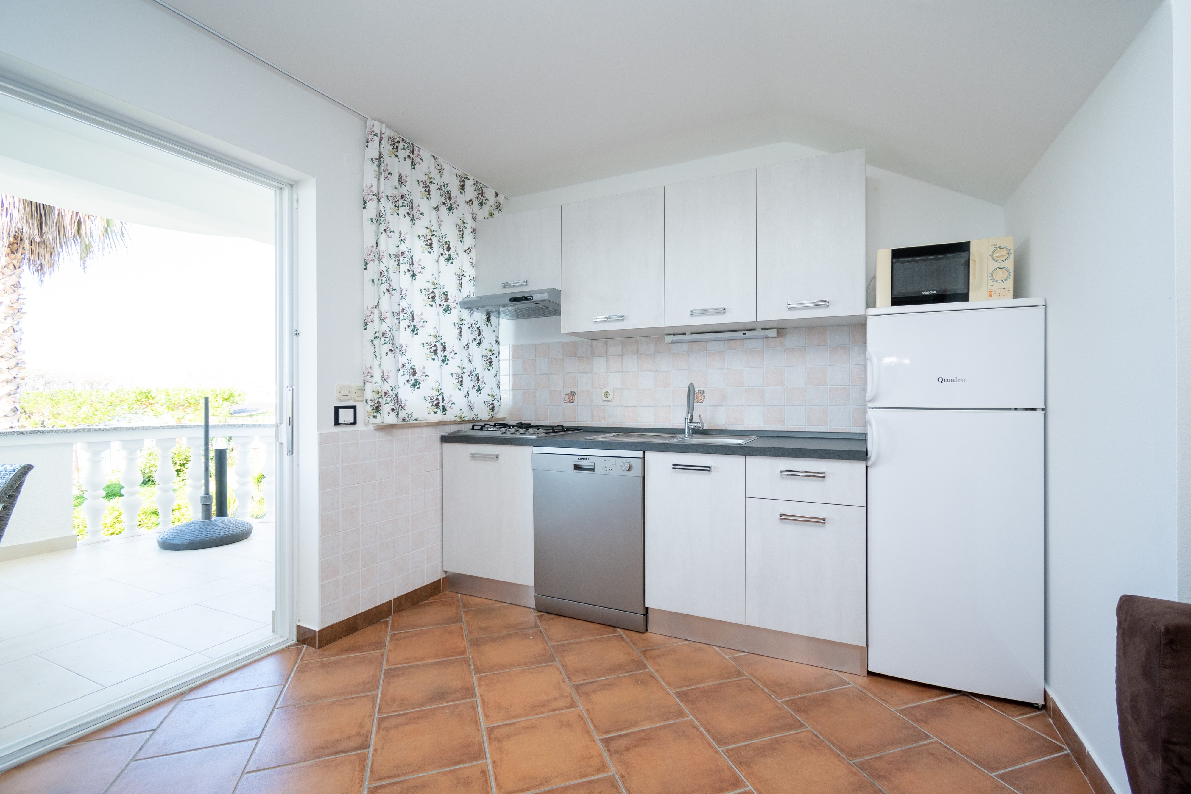 Two bedroom apartment near beach Petrčane, Zadar  A-b