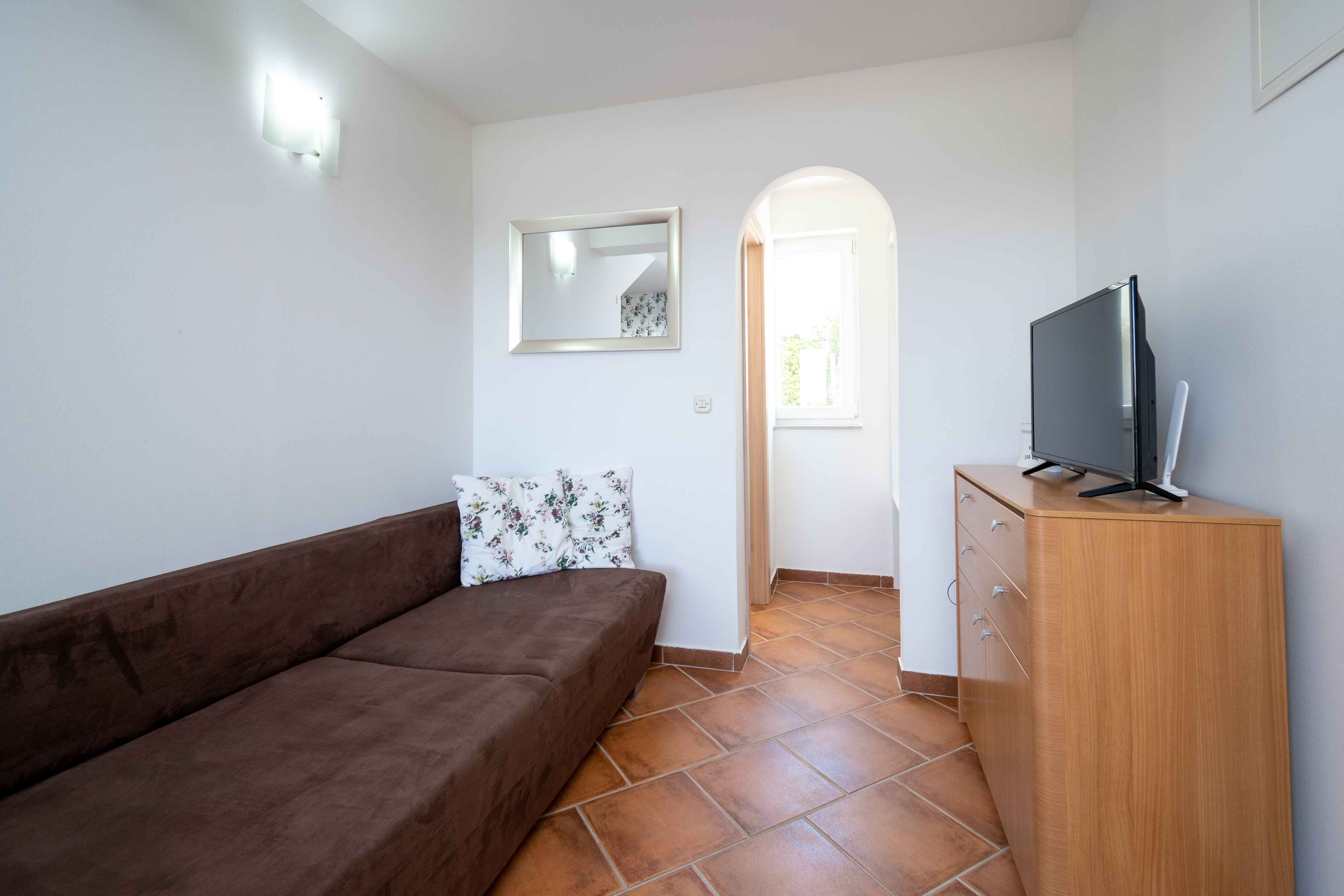 Two bedroom apartment near beach Petrčane, Zadar  A-b