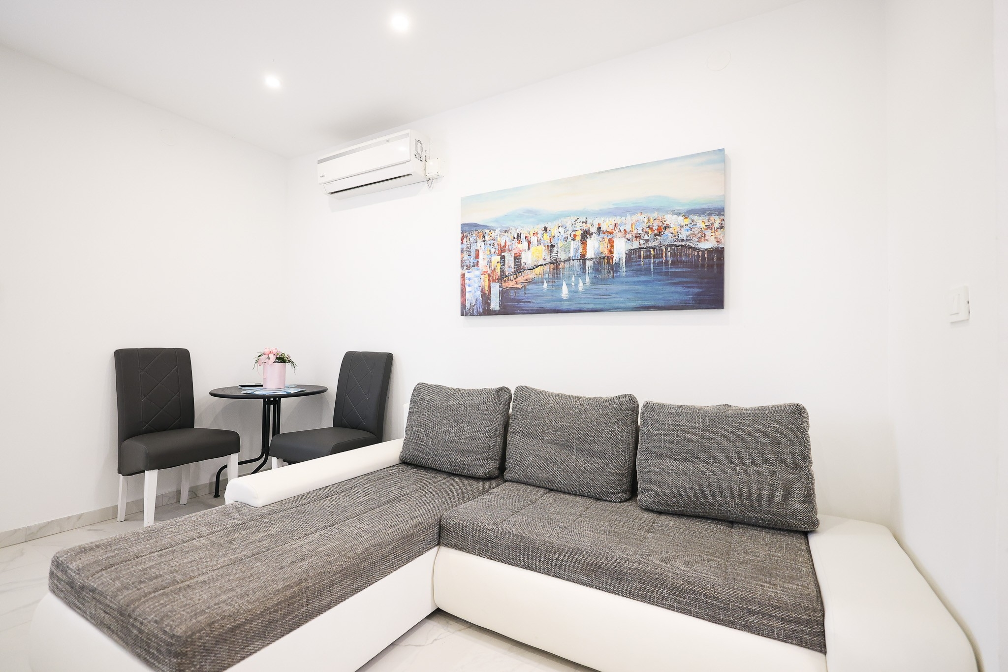 Two bedroom apartment near beach Petrčane, Zadar  A-b