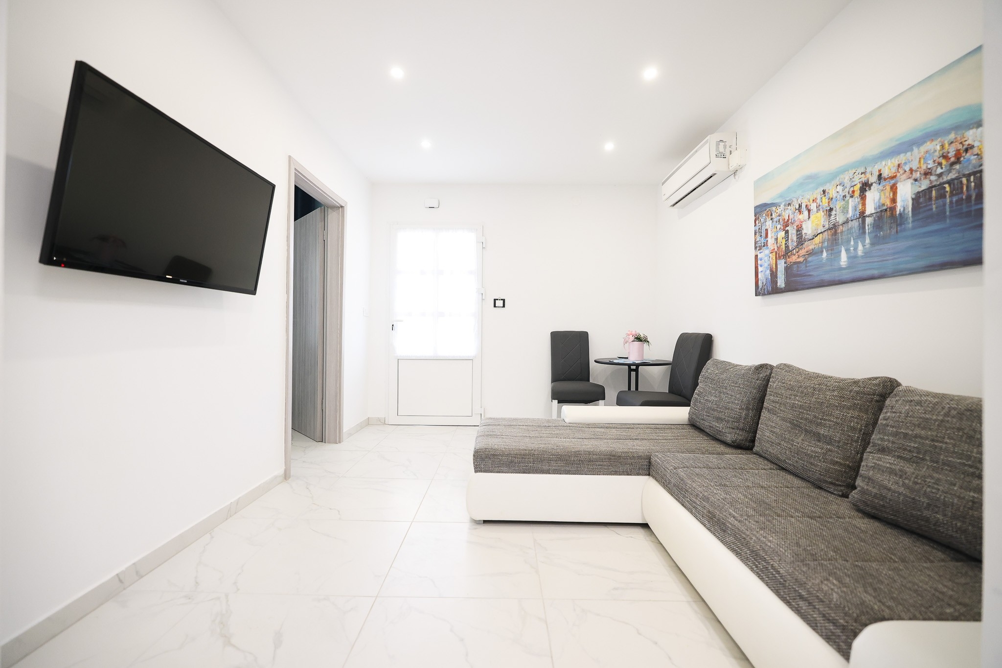 Two bedroom apartment near beach Petrčane, Zadar  A-b