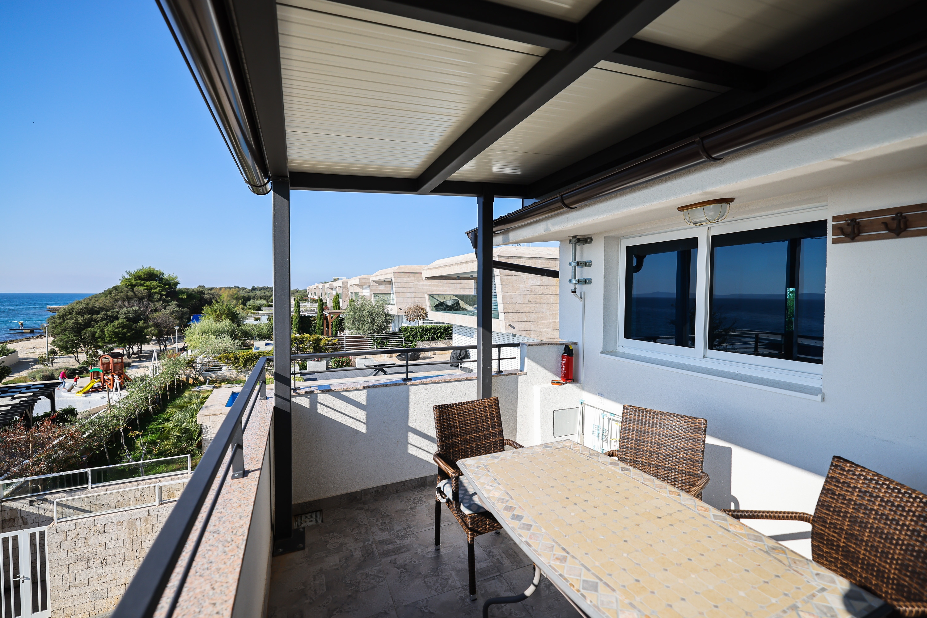 One bedroom apartment near beach Petrčane, Zadar  A-c