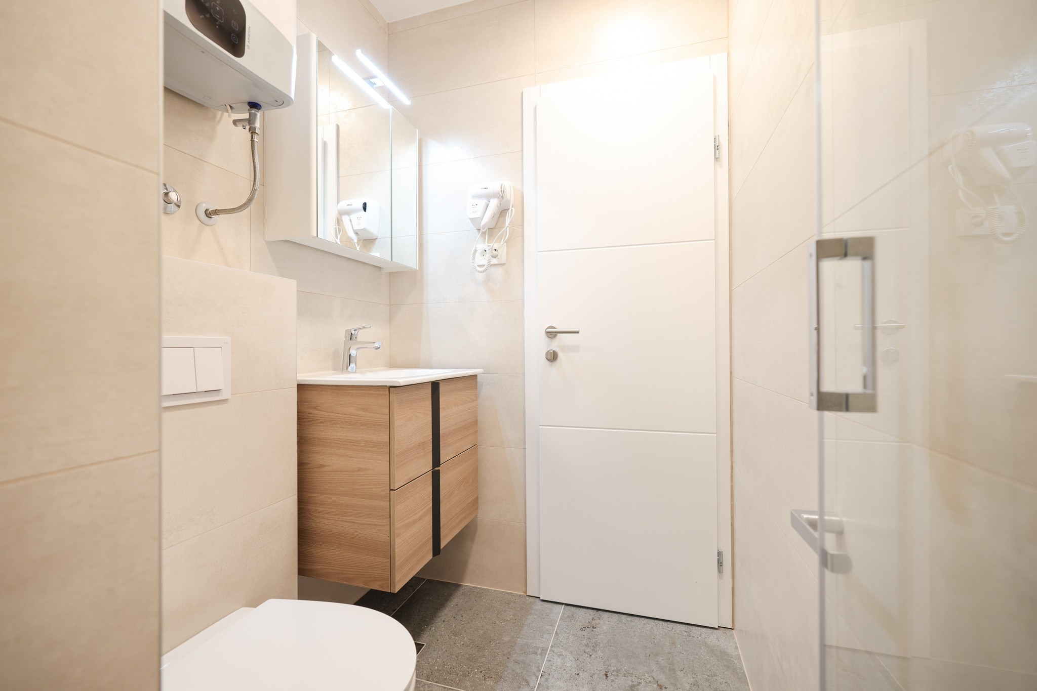 One bedroom apartment near beach Petrčane, Zadar  A-c