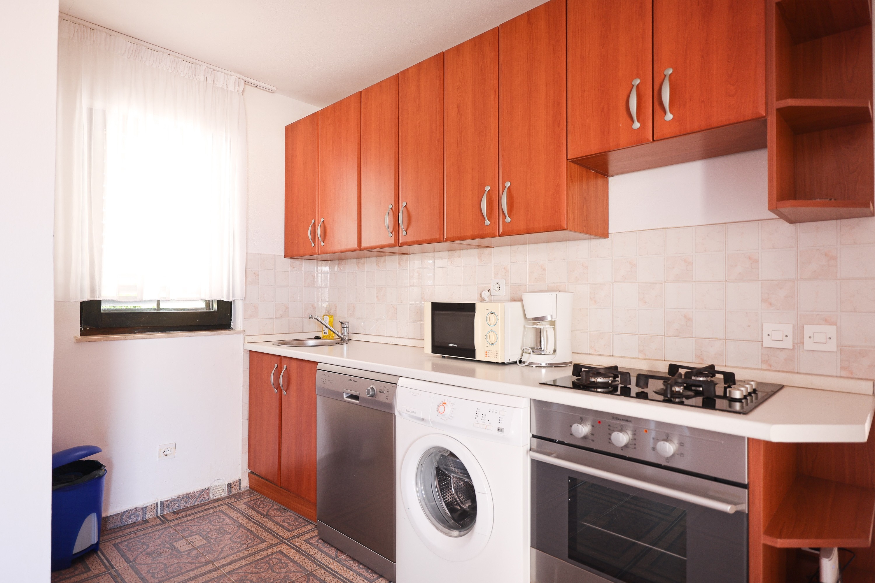 One bedroom apartment near beach Petrčane, Zadar  A-c