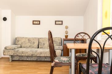 Petrčane, Comedor in the apartment, air condition available, (pet friendly) y WiFi.