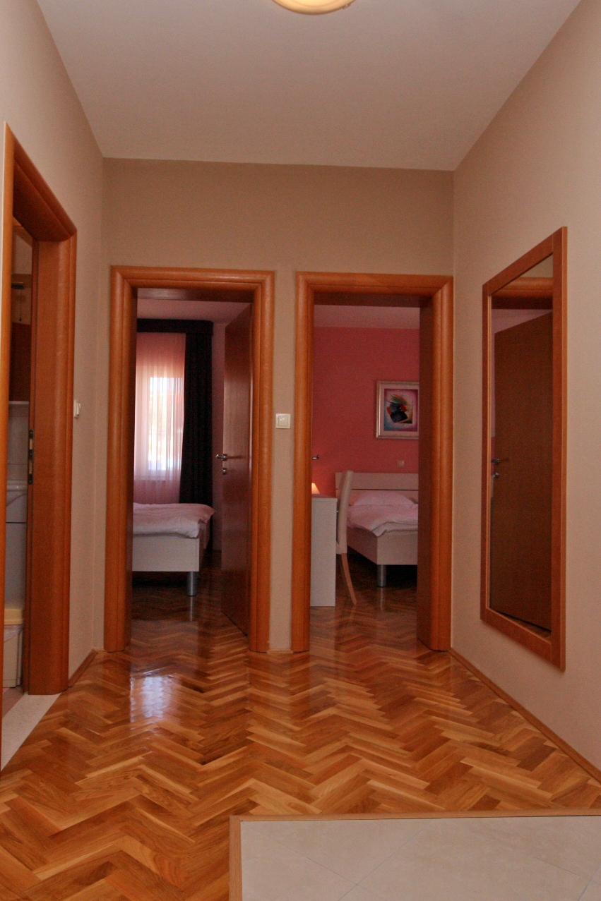 Two bedroom apartment with terrace Novalja, Pag  A-a