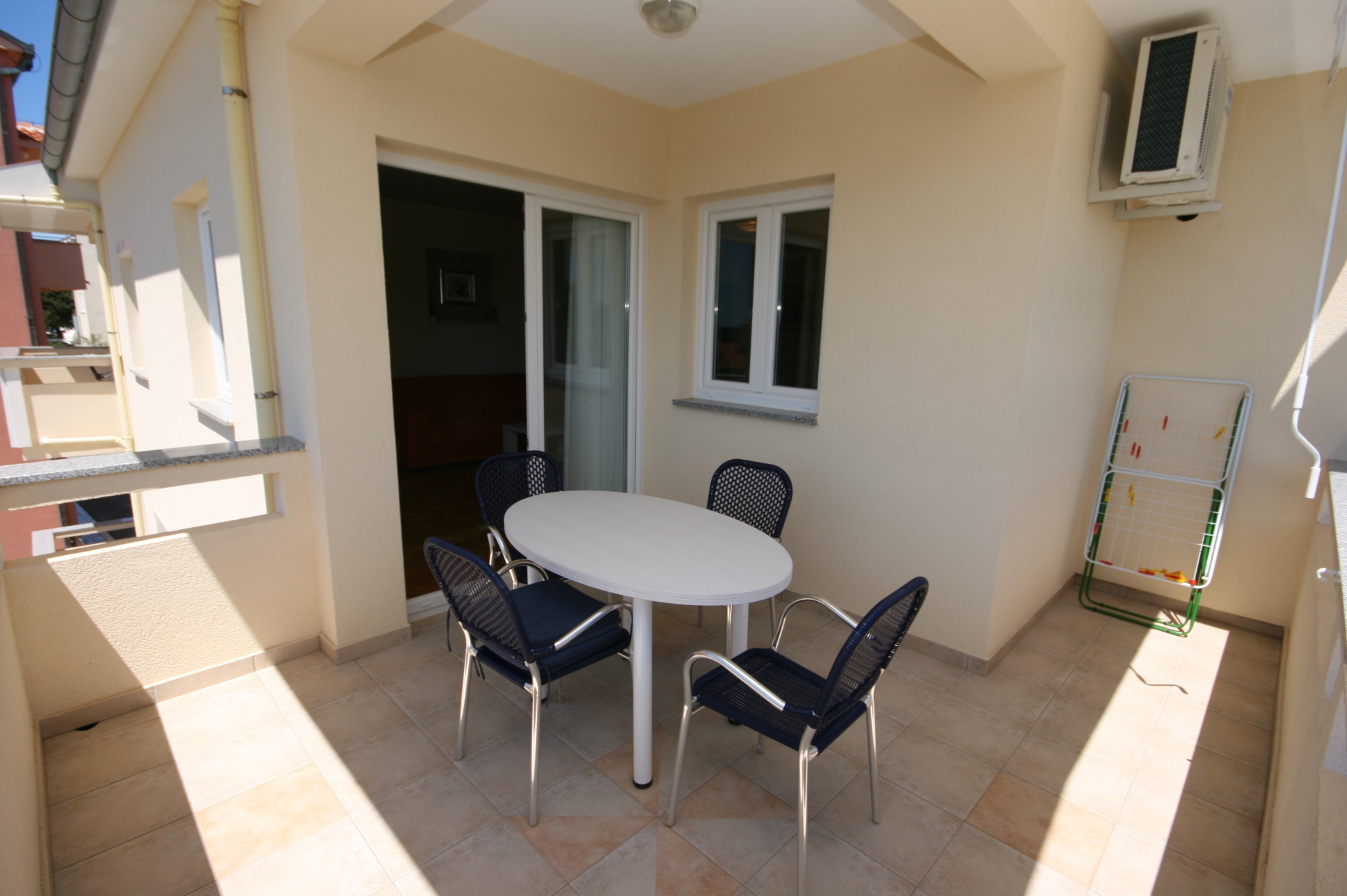 Two bedroom apartment with terrace Novalja, Pag  A-a