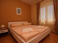 Ložnice Novalja, Ložnice v ubytování typu apartment, domácí mazlíčci povoleni a WiFi.