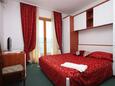 Schlafzimmer Metajna, Schlafzimmer in folgender Unterkunftsart room, Klimaanlage vorhanden, Haustiere erlaubt und WiFi.