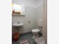 Badezimmer Metajna, Badezimmer in folgender Unterkunftsart room, Haustiere erlaubt und WiFi.