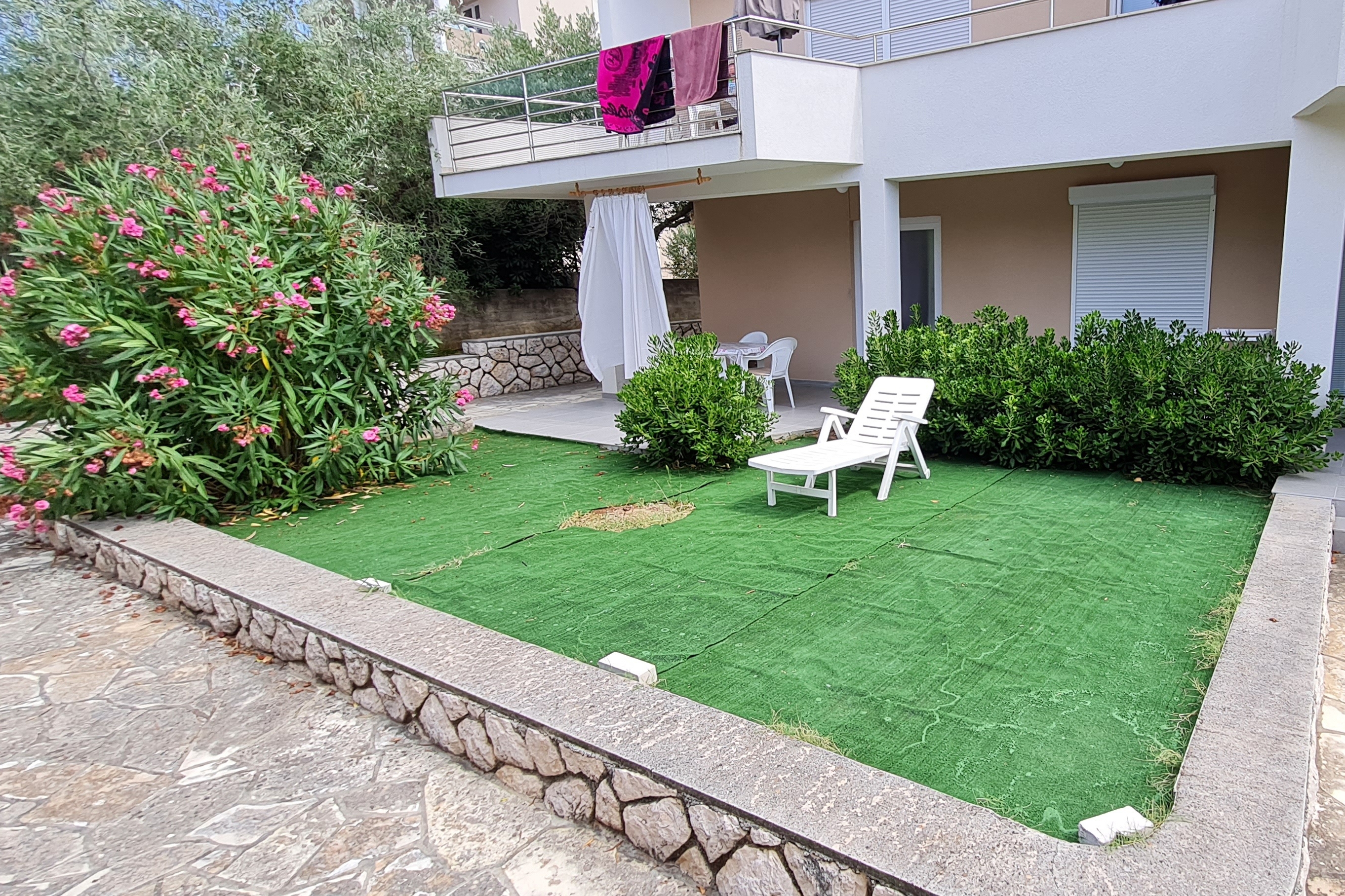 One bedroom apartment with terrace Novalja (Pag) (A-3307-b) One bedroom apartment with terrace Novalja (Pag) (A-3307-b)