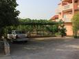 Parking lot Kraj, Pašman, Parking lot 331 - Apartments near sea with sandy beach.