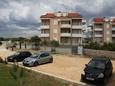 Parking lot Novalja, Pag, Parking lot 3310 - Rooms with pebble beach.