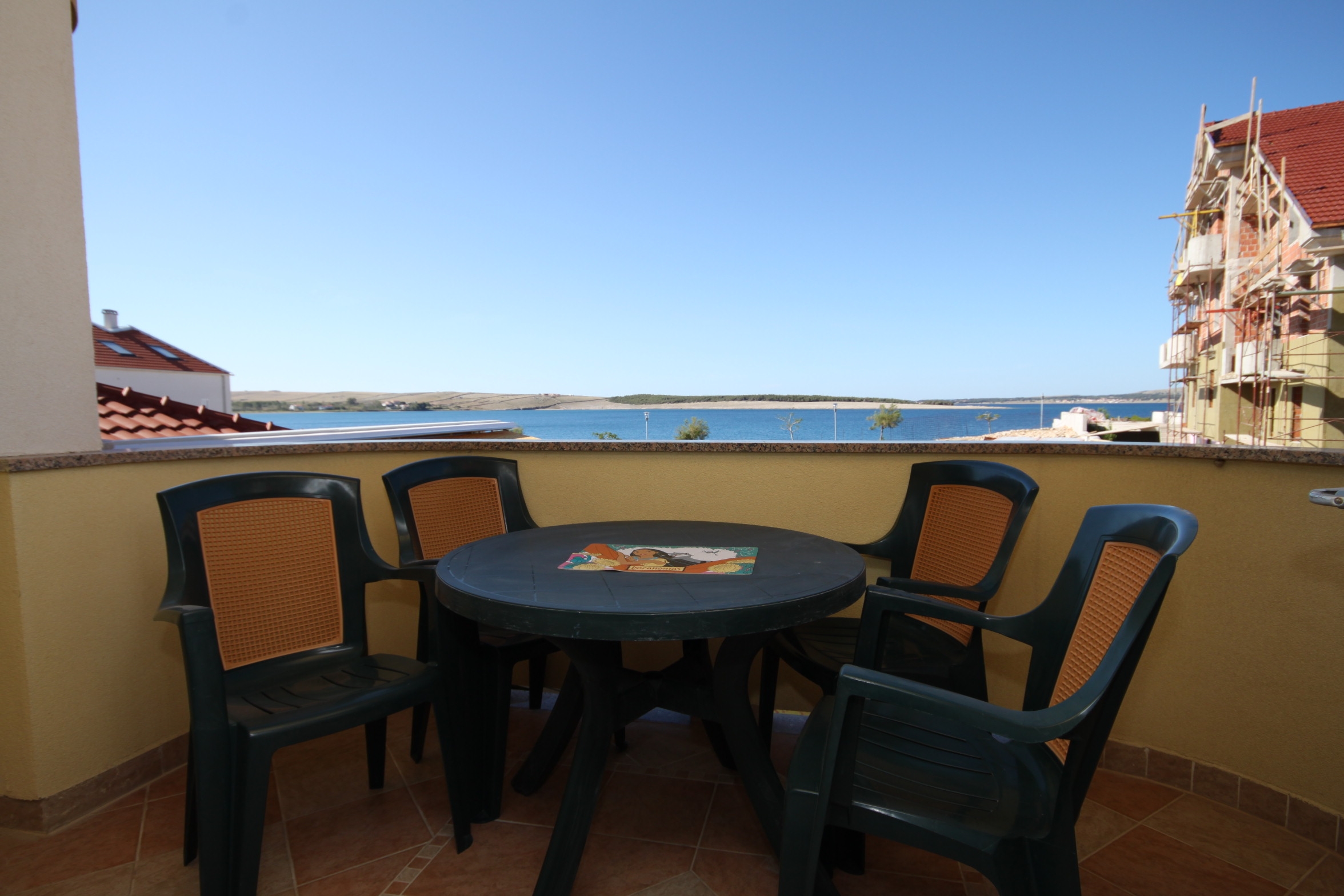 One bedroom apartment with terrace and sea view Povljana, Pag  A-a