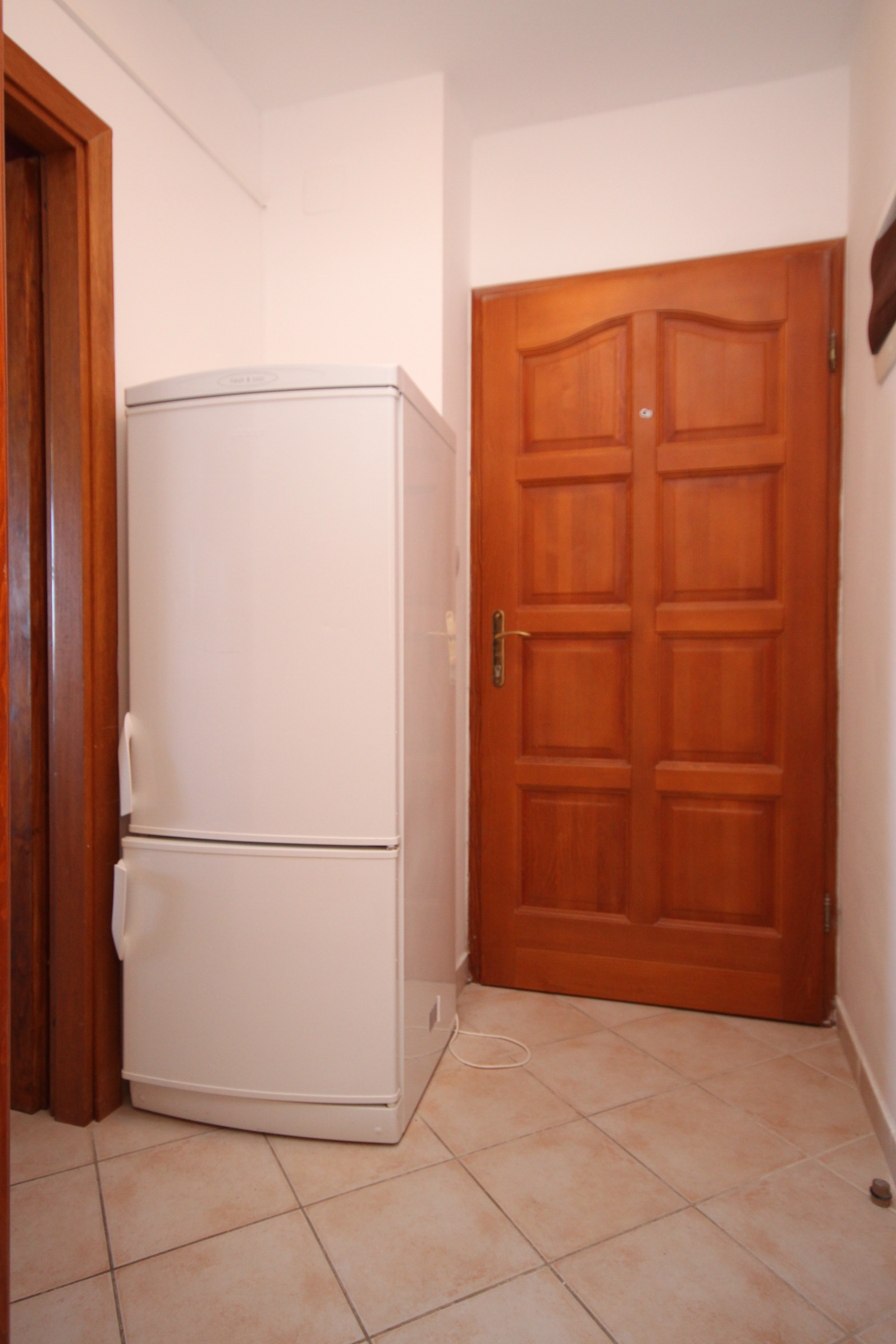 One bedroom apartment with terrace and sea view Povljana, Pag  A-b