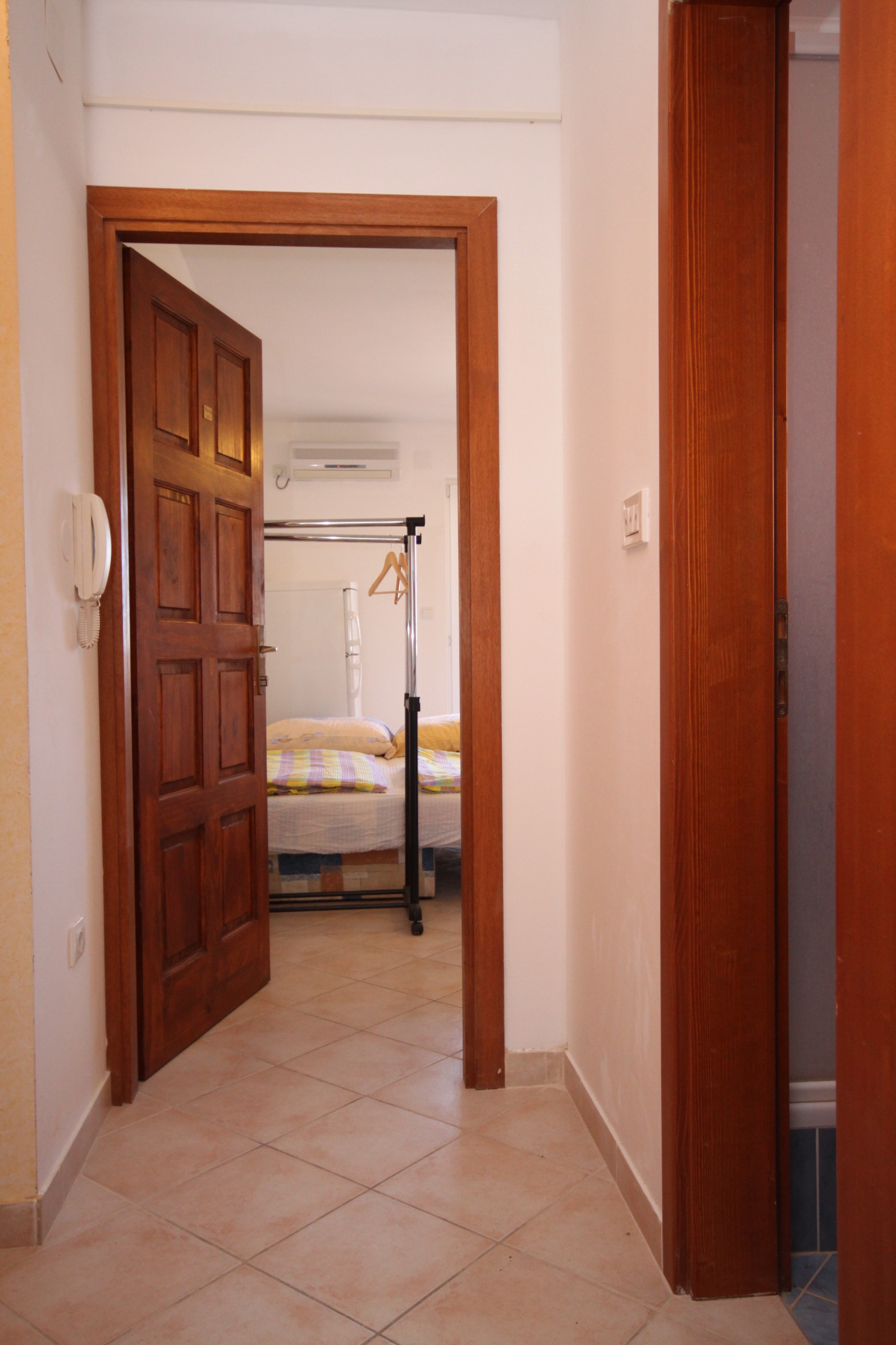 One bedroom apartment with terrace and sea view Povljana, Pag  A-c