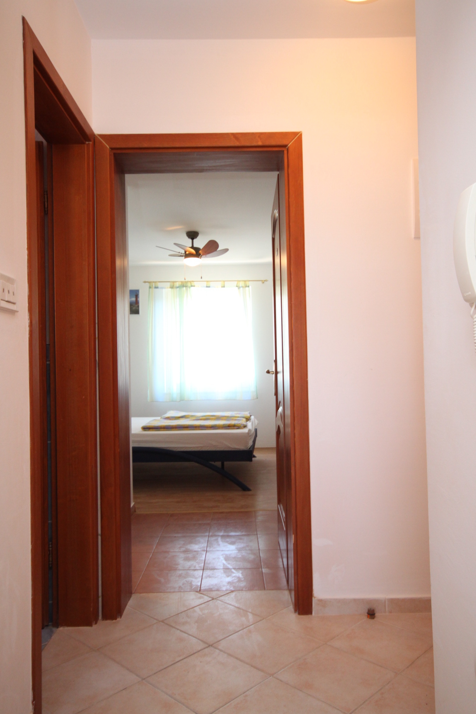 One bedroom apartment with terrace and sea view Povljana, Pag  A-c
