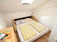 Спальня 2 Povljana, Спальня 2 в размещении типа apartment, Домашние животные допускаются и WiFi.