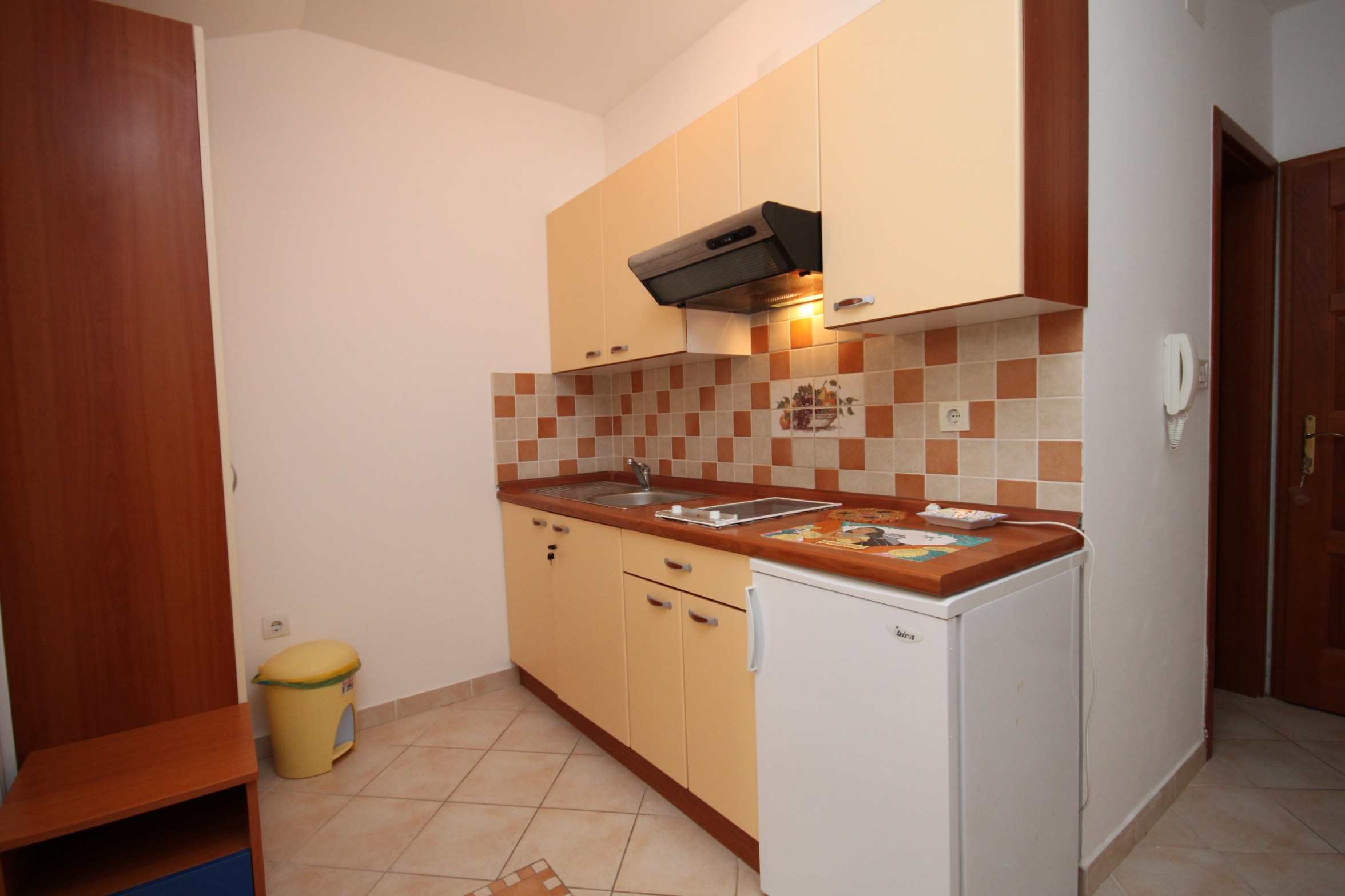 Two bedroom apartment with terrace and sea view Povljana, Pag (A-3316-f)