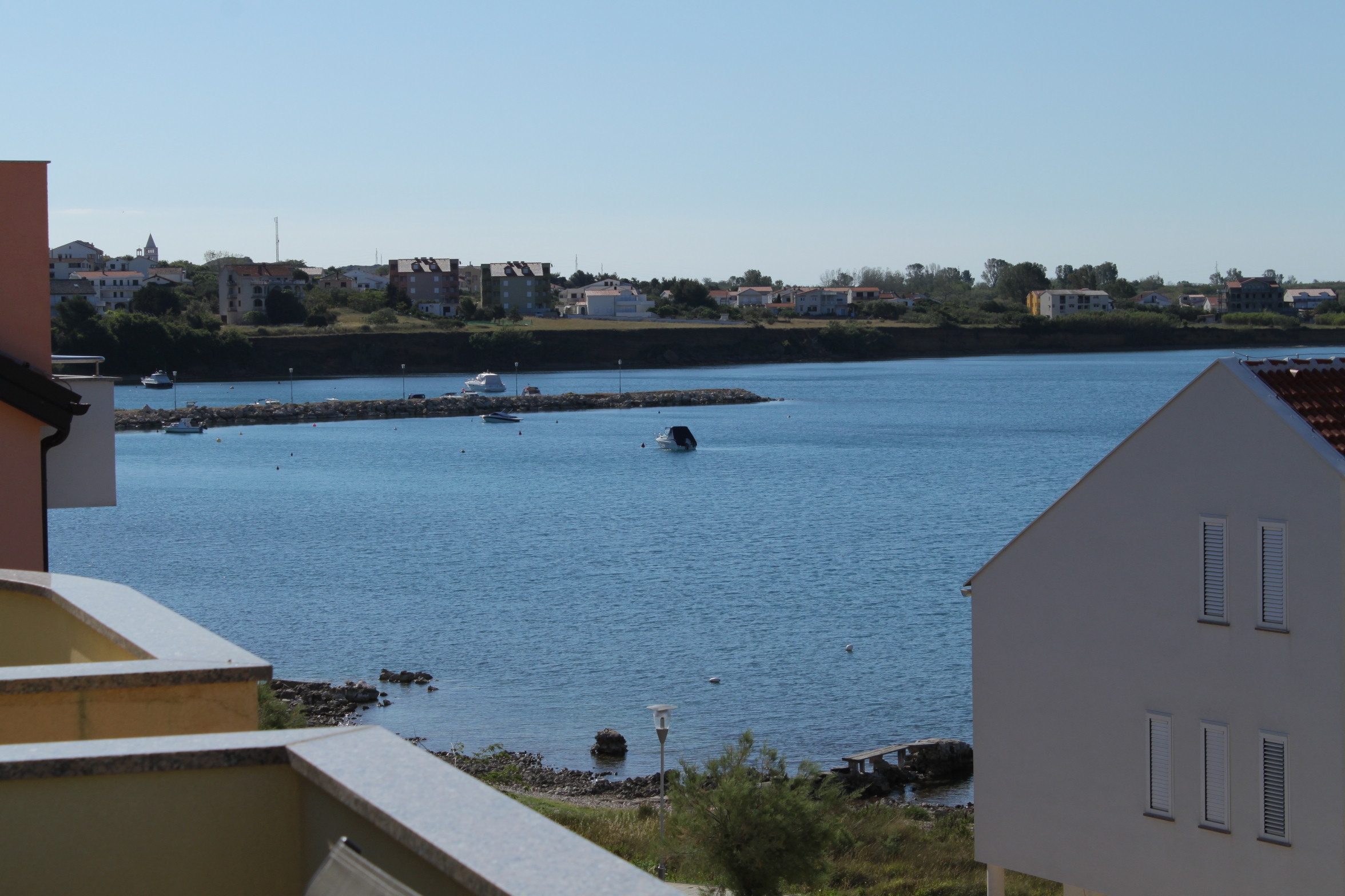 Two bedroom apartment with terrace and sea view Povljana, Pag  A-f