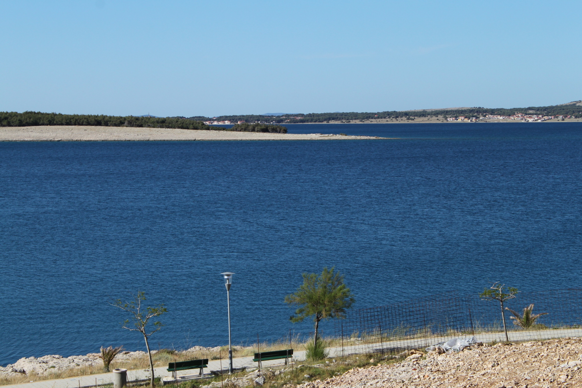 Two bedroom apartment with terrace and sea view Povljana, Pag (A-3316-f)