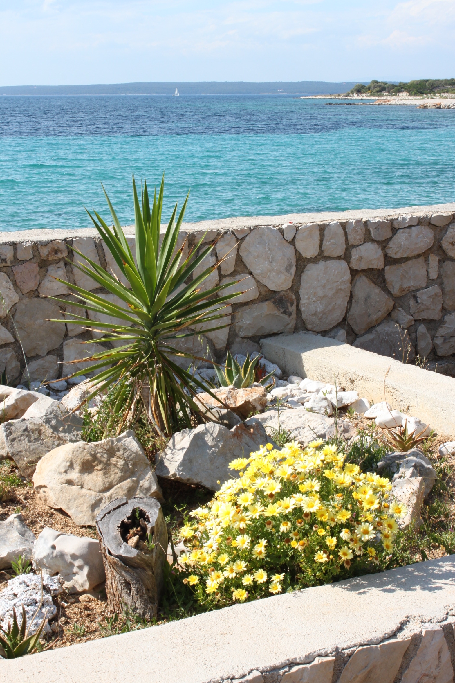 Dvosobni apartman uz plažu Lun, Pag  A-f