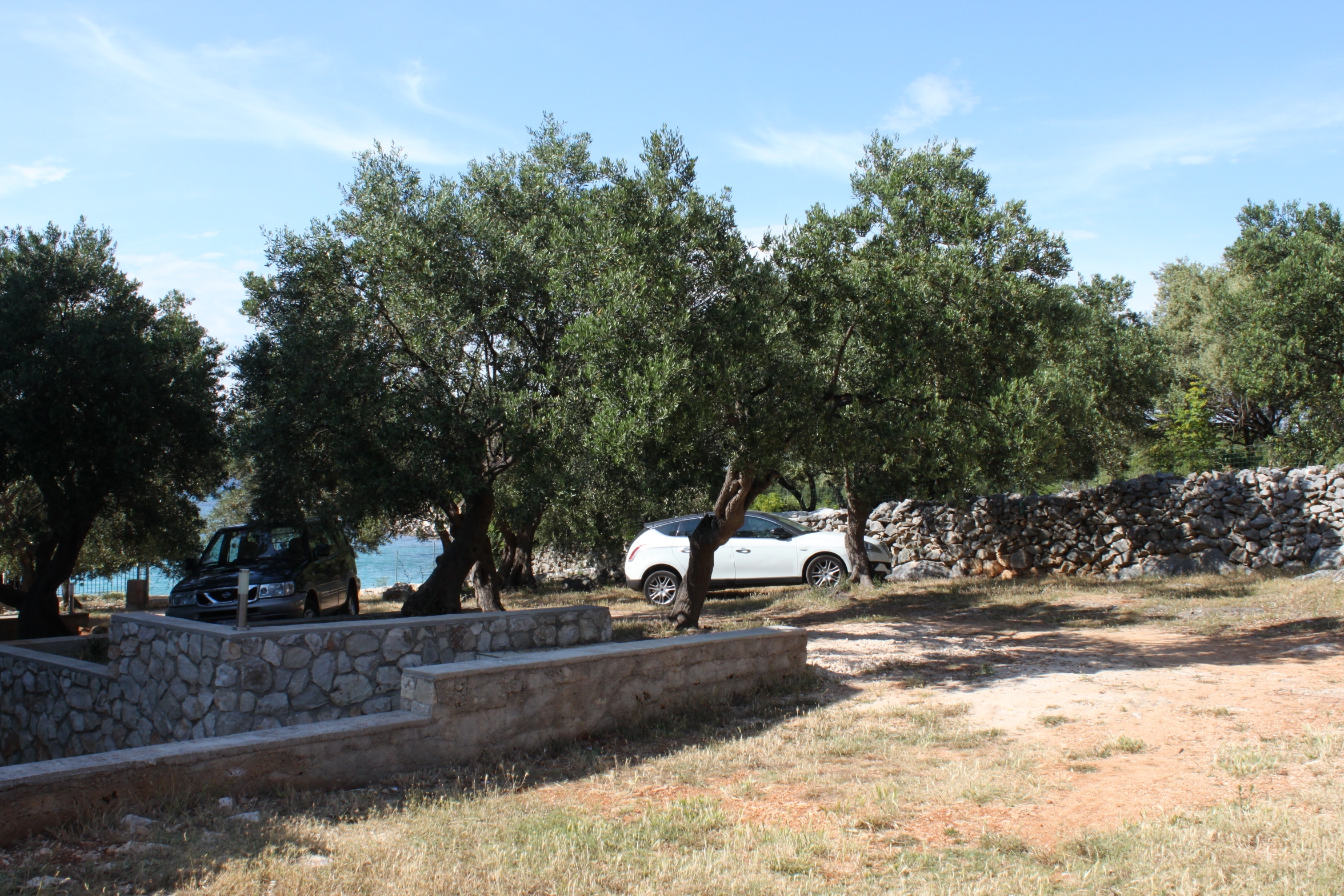 Dvosobni apartman uz plažu Lun, Pag  A-f