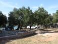 Parking lot Lun, Pag, Parking lot 3320 - Apartments near sea with pebble beach.