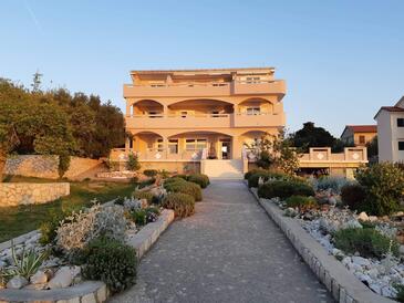 Property Lun, Pag, Property 3320 - Apartments near sea with pebble beach.